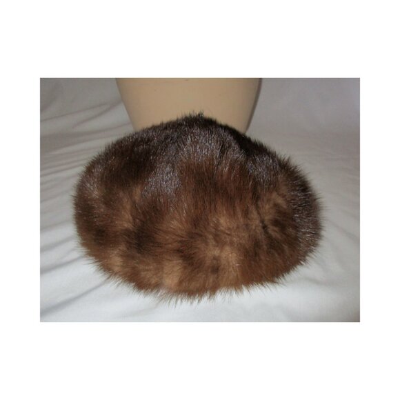 Vintage 1950's Elizabeth Strawbridge Clothier Brown Mink Fur Tilted Pillbox Hat - Picture 6 of 7